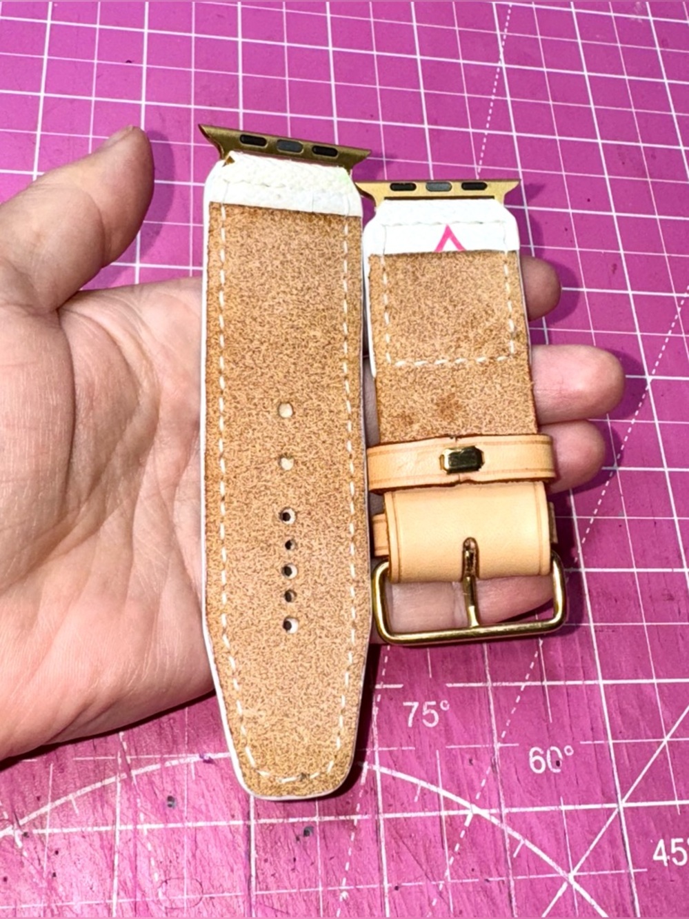 🩷🤍 Louis Vuitton Apple Watch band White multicolor Hand crafted ♻️ - Picture 6 of 15